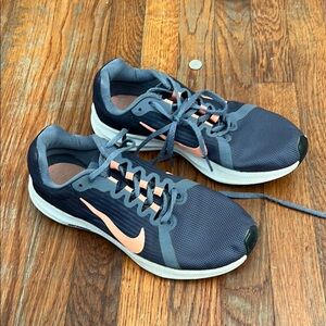 Nike Women's Blue and Peach Sneakers